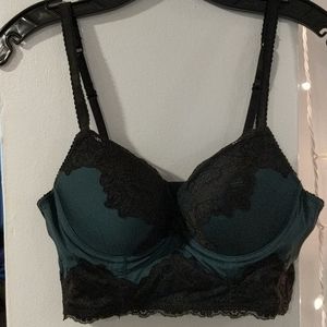 NWOT H&M forest green lace and satin bra